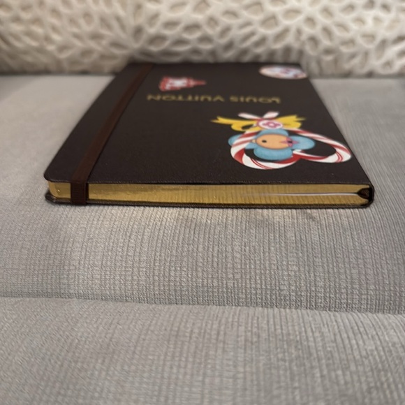 Louis Vuitton Christmas Animation Jane Notebook Candy Factory - Picture 3 of 8